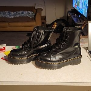 Doc Marten Molly 9